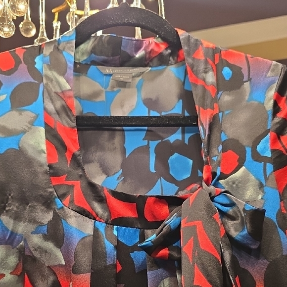 A/X Armani Exchange Silk Red and Blue Patterned Blouse - Picture 5 of 15